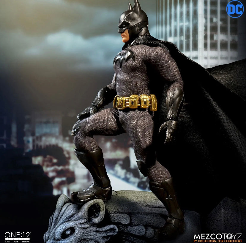 Mezco One:12 BATMAN SOVEREIGN KNIGHT